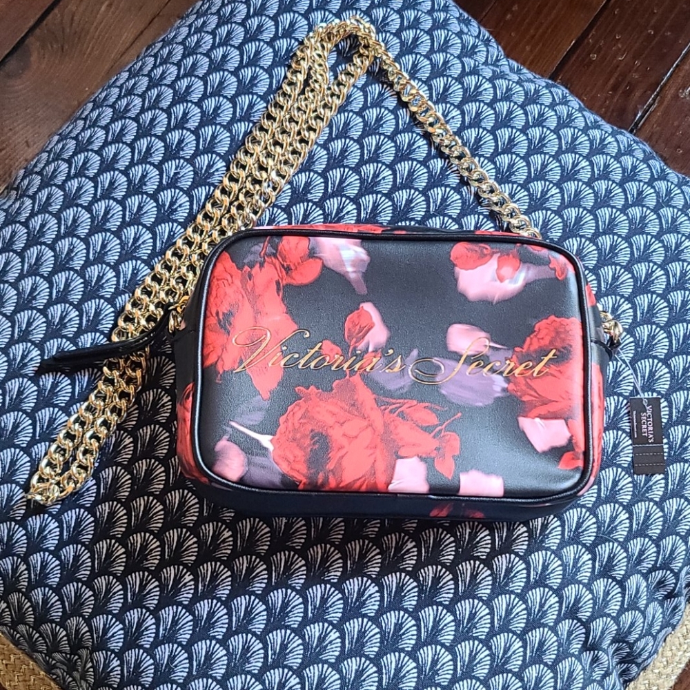 NWT Victoria secret Floral Purse.
